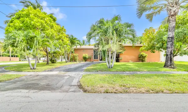 7399 NW 20th Court, Sunrise, FL 33313