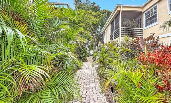 305 SE 11th Avenue, Pompano Beach, FL 33060