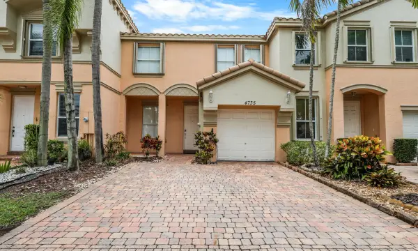 4735 SW 164th Avenue, Miramar, FL 33027