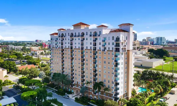 616 Clearwater Park Road 1106, West Palm Beach, FL 33401