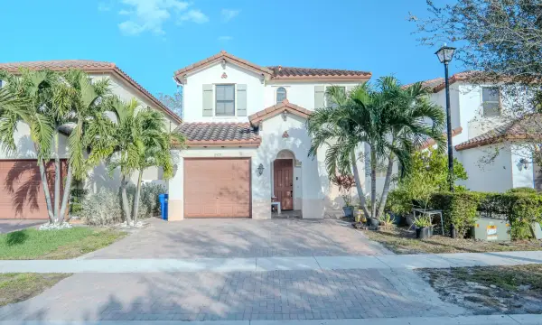 3573 SW 92nd Avenue, Miramar, FL 33025