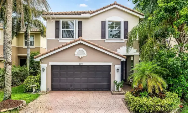 8292 Calabria Lakes Drive, Boynton Beach, FL 33473