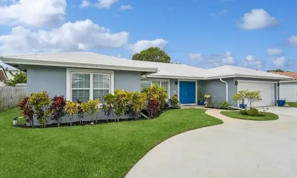 13 Little Harbor Way, Deerfield Beach, FL 33441