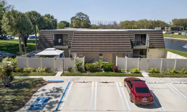 7811 78th Way, West Palm Beach, FL 33407
