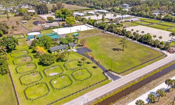 1230 F Road, Loxahatchee Groves, FL 33470
