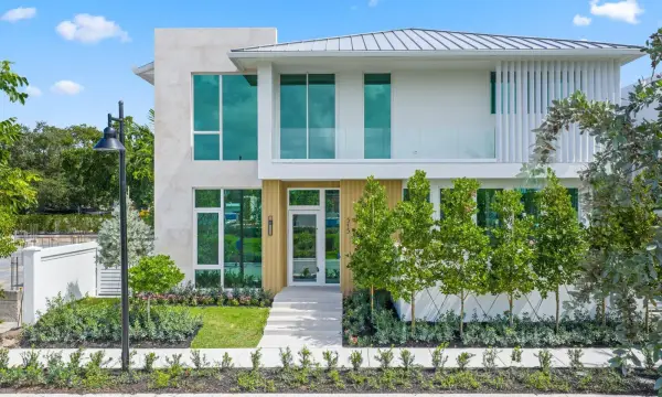 330 Grove Place, Delray Beach, FL 33444