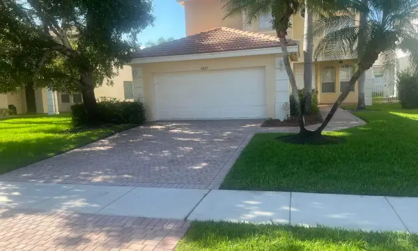 8887 Chestnut Ridge Way, Boynton Beach, FL 33473