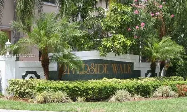 9711 NW 2nd Street, Coral Springs, FL 33071