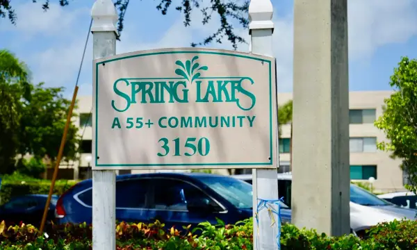 3154 Via Poinciana 412, Greenacres, FL 33467