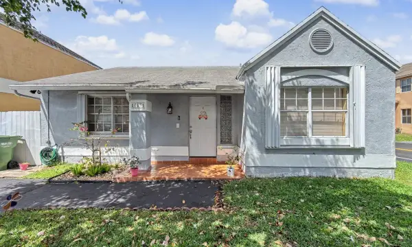 10151 NW 3rd Street, Pembroke Pines, FL 33026