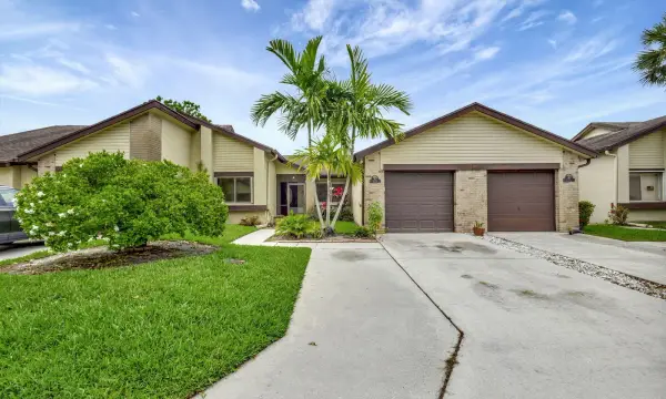 178 Ramblewood Circle, Royal Palm Beach, FL 33411
