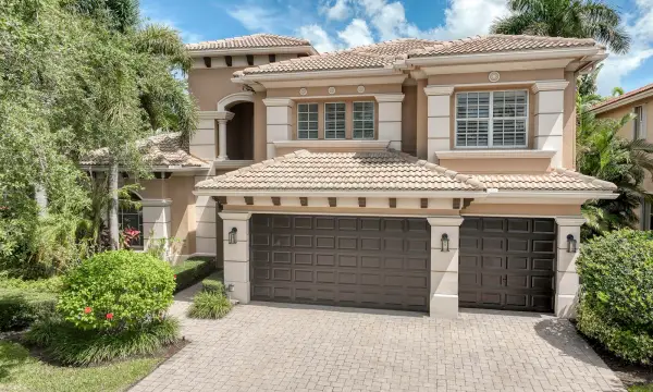 8801 Wellington View Drive, West Palm Beach, FL 33411