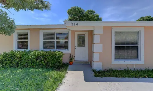 314 NW 12th Avenue, Delray Beach, FL 33444