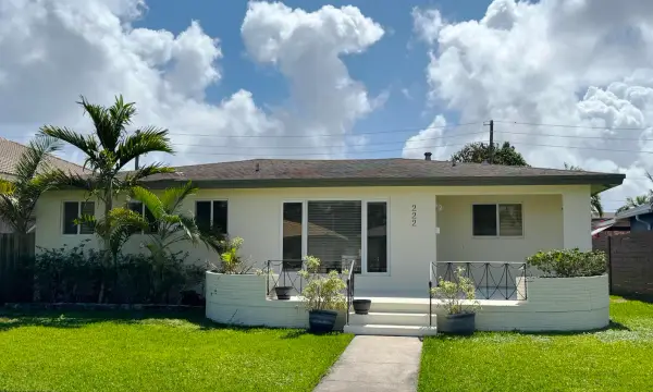 222 SE 2nd Terrace, Dania Beach, FL 33004