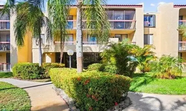 733 SE 1st Way 105, Deerfield Beach, FL 33441