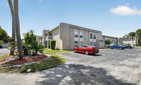 1500 N Congress Avenue C20, West Palm Beach, FL 33401