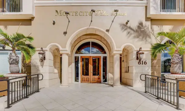 616 Clearwater Park Road 913, West Palm Beach, FL 33401