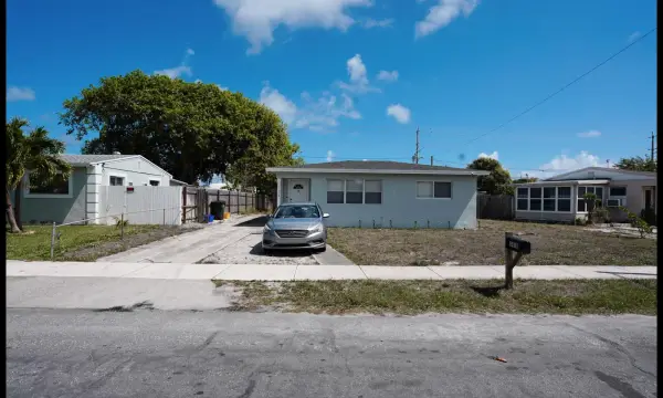 1418 S H Street, Lake Worth Beach, FL 33460