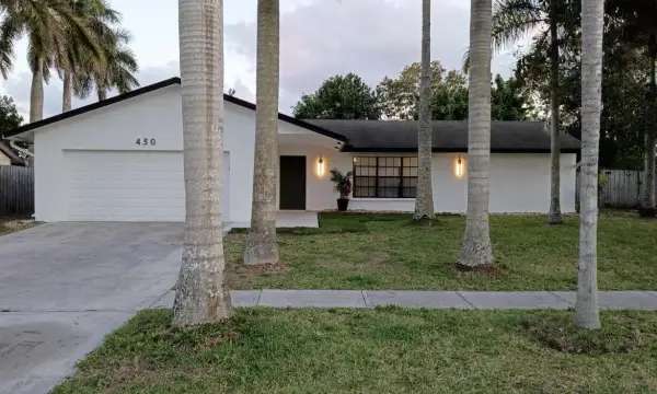 430 La Mancha Avenue, Royal Palm Beach, FL 33411