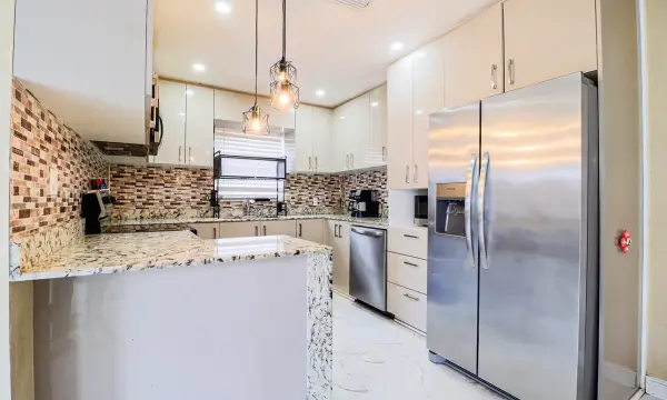 219 NE 6th Avenue, Boynton Beach, FL 33435