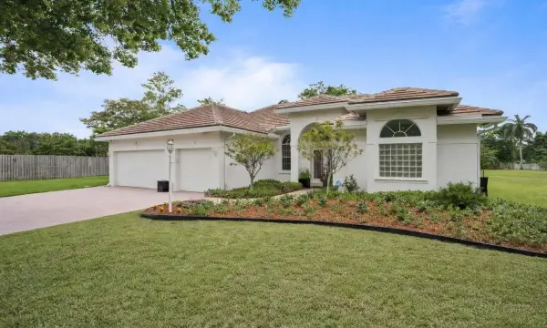16245 Seneca Circle, Davie, FL 33331