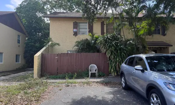 4346 NW 4th Avenue, Deerfield Beach, FL 33064