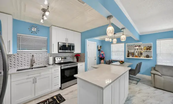 1020 Avon Road, West Palm Beach, FL 33401