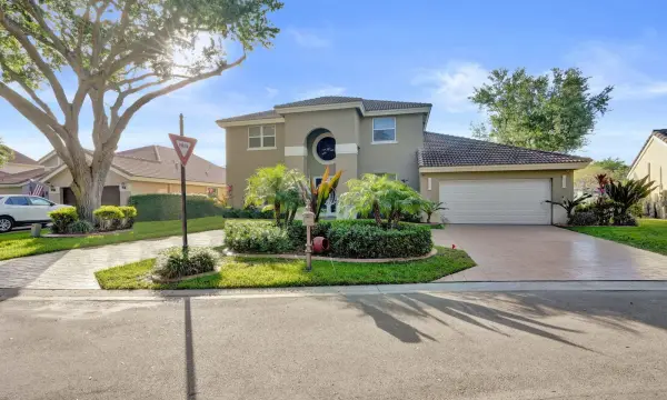 6820 NW 73rd Street, Parkland, FL 33067