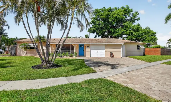301 SE 8th Avenue, Deerfield Beach, FL 33441