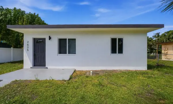 2625 NW 10th Street, Pompano Beach, FL 33069