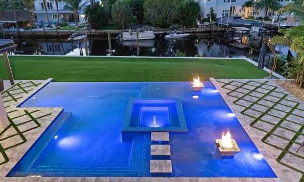 261 Old Jupiter Beach Road, Jupiter, FL 33477