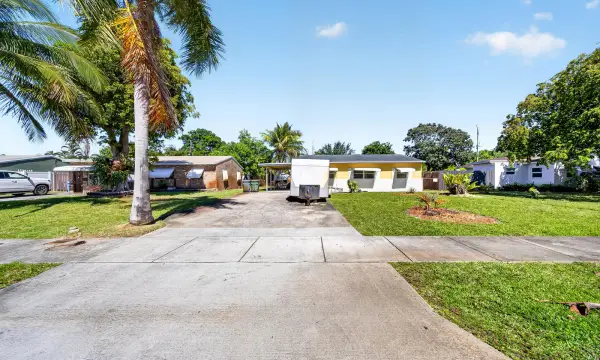 5730 NE 6th Terrace, Oakland Park, FL 33334