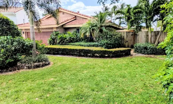 21089 Brookshire Terrace, Boca Raton, FL 33433