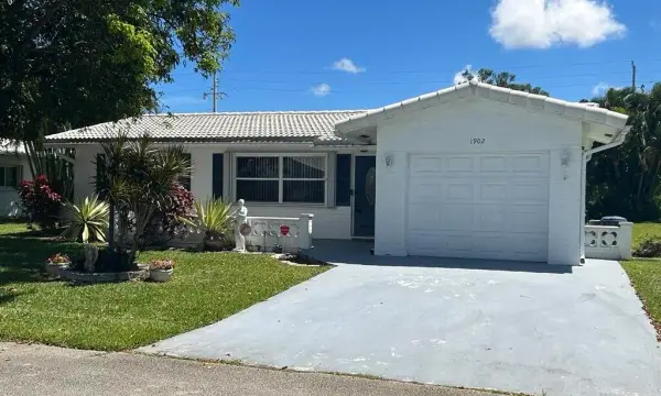 1902 SW 22nd Avenue, Boynton Beach, FL 33426