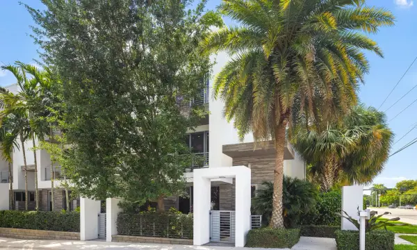 1851 NW 40th Drive, Boca Raton, FL 33431