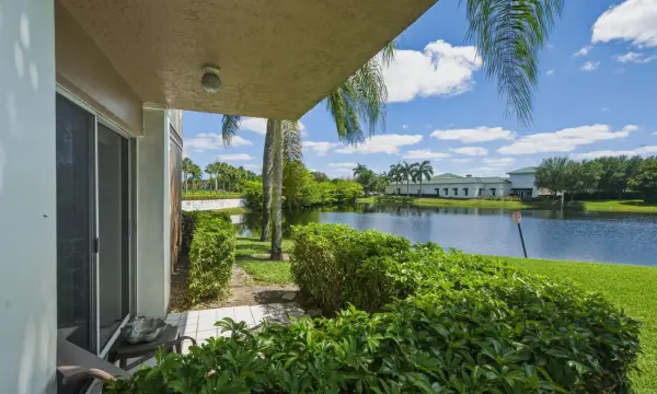 11200 SW 13th Street 104, Pembroke Pines, FL 33025