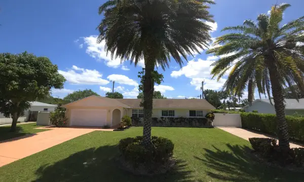 4554 Franwood Drive, Delray Beach, FL 33445