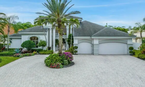 5808 Vintage Oaks Circle, Delray Beach, FL 33484