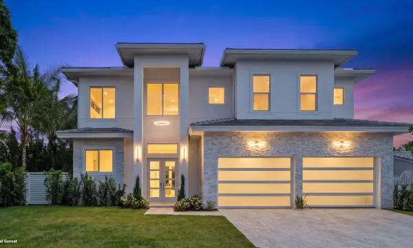 291 Summa Street, West Palm Beach, FL 33405