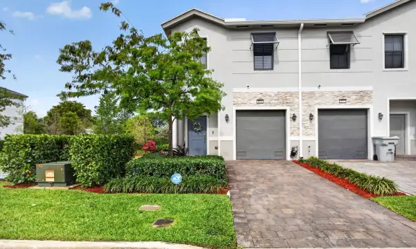 873 NW 3rd Way, Pompano Beach, FL 33060