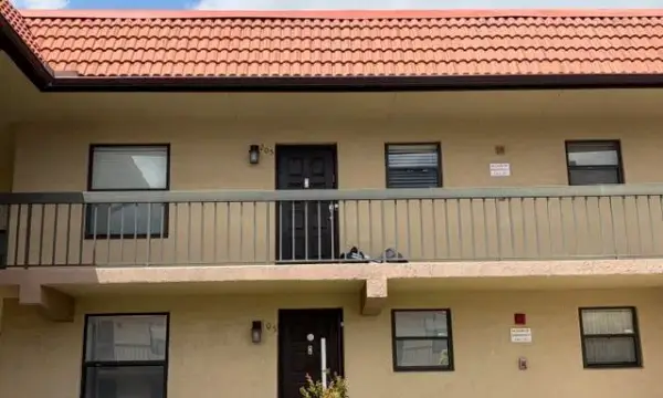 21906 Lake Forest Circle, Boca Raton, FL 33433