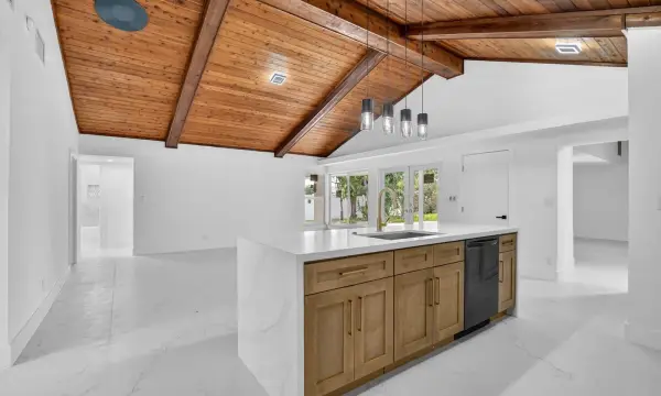 4701 NW 1st Place, Deerfield Beach, FL 33442