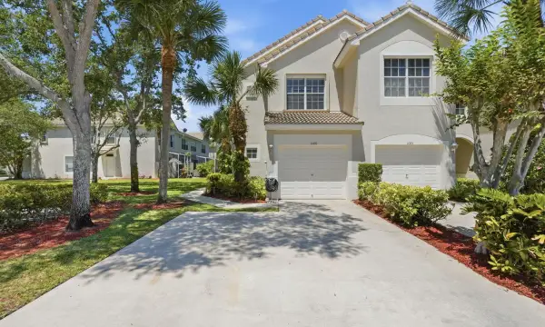 1086 Woodfield Road, Greenacres, FL 33415