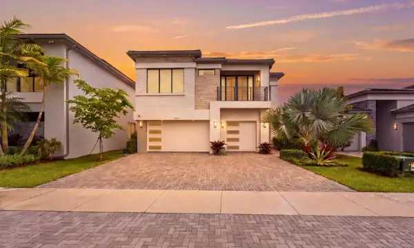 8568 Crystal Downs Avenue, Boca Raton, FL 33434