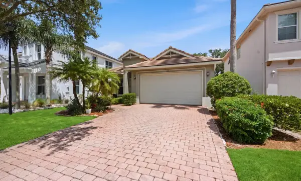 283 Mulberry Grove Road, West Palm Beach, FL 33411