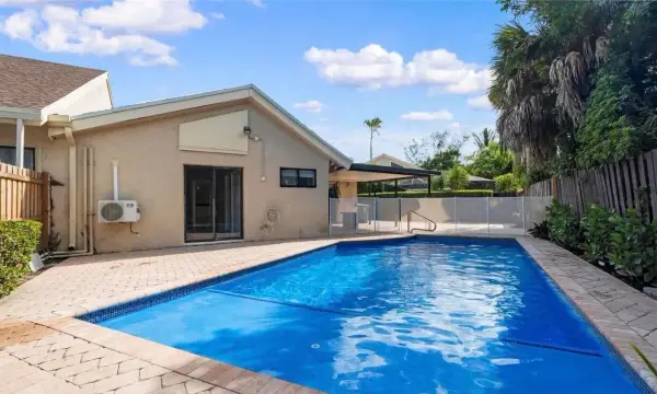 7659 Sierra Terrace W, Boca Raton, FL 33433