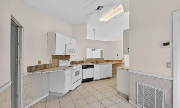 9 Corrie Place, Boynton Beach, FL 33426