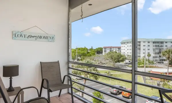4770 NW 21st Street 402, Lauderhill, FL 33313