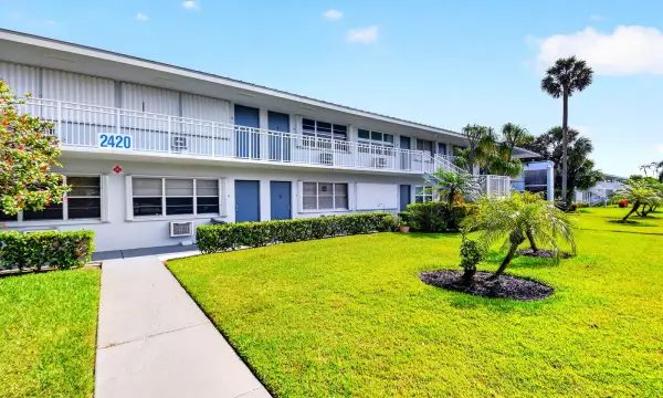 2420 S Federal Highway 10, Boynton Beach, FL 33435
