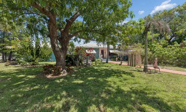 502 S Palmway, Lake Worth Beach, FL 33460